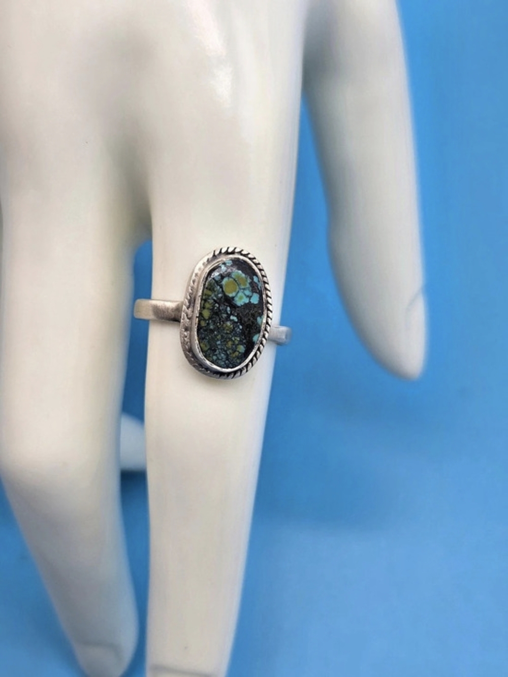 Vtg Sterling Silver and turquoise Handcrafted Southwestern adjustable ring
